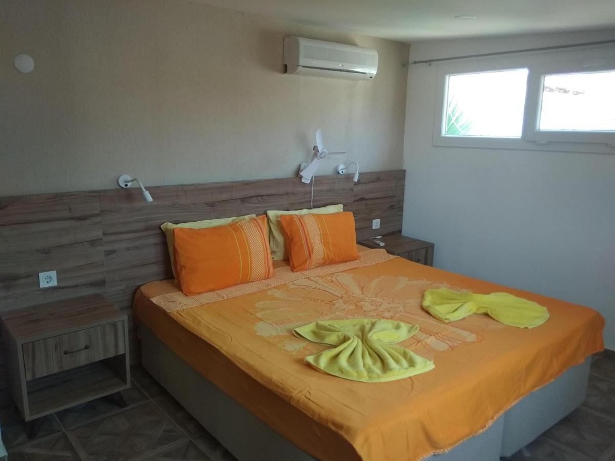 Paddys Apartments Ovacik Ölüdeniz Exterior foto